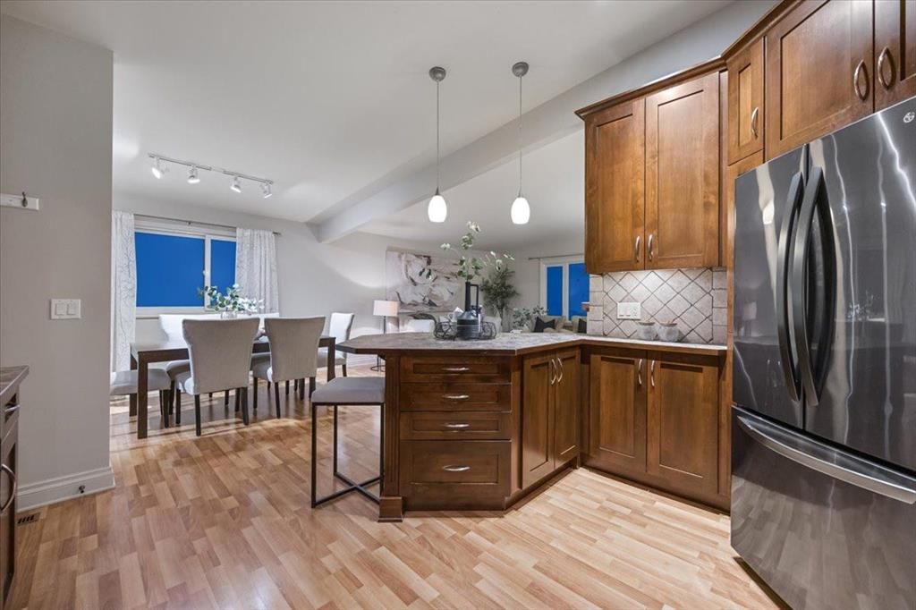 5739 Dalmead Crescent NW, Calgary — photo 5 of 50
