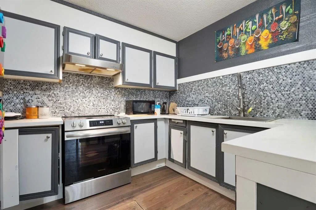 69, 3745 Fonda Way SE, Calgary — photo 3 of 18