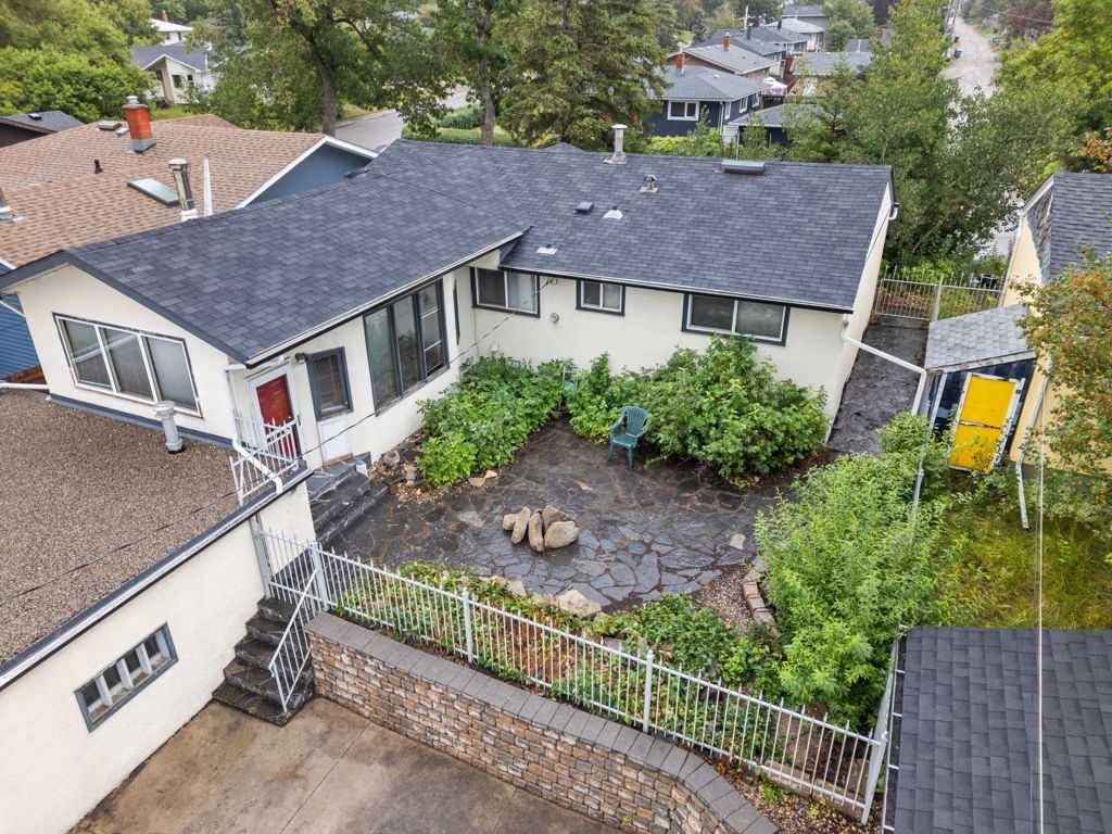 28 Franklin Drive SE, Calgary — photo 3 of 49