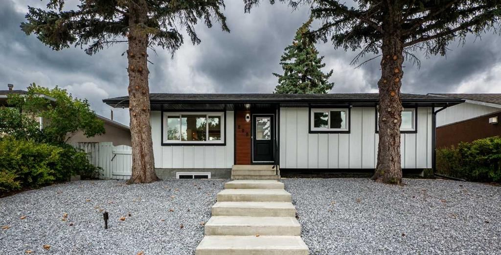 808 Avonlea Place SE, Calgary — main listing photo