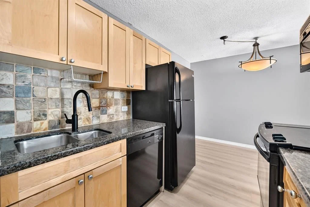 501, 1312 13 Avenue SW, Calgary — photo 3 of 21