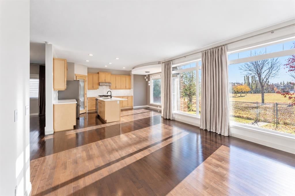 51 Chapalina Terrace SE, Calgary — photo 4 of 30