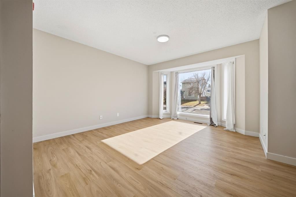 36 Taradale Close NE, Calgary — photo 3 of 35
