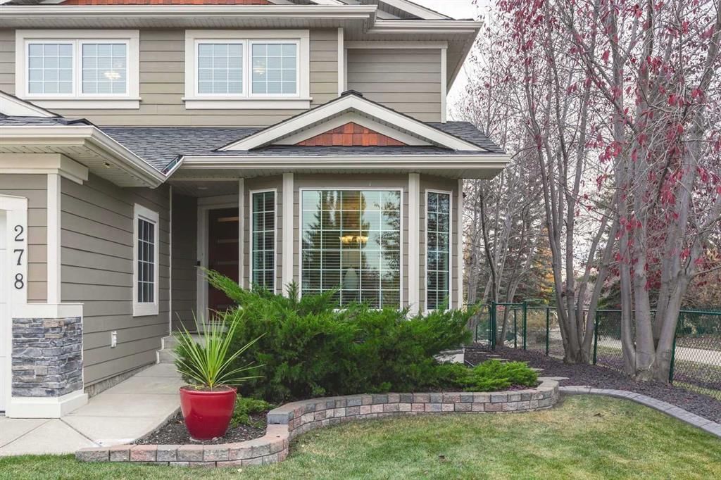 278 Douglasdale Point SE, Calgary — photo 2 of 50