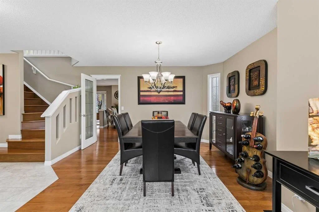 278 Douglasdale Point SE, Calgary — photo 4 of 50