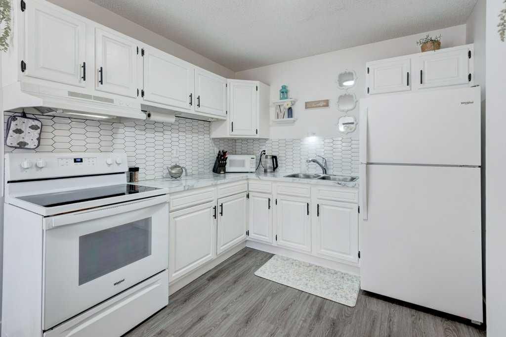8N, 203 Lynnview Road SE, Calgary — photo 5 of 30