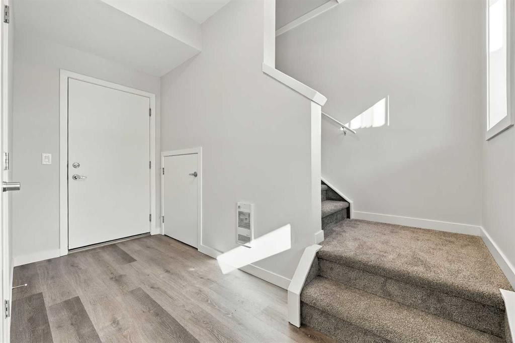 60 Red Embers Plaza NE, Calgary — photo 4 of 31