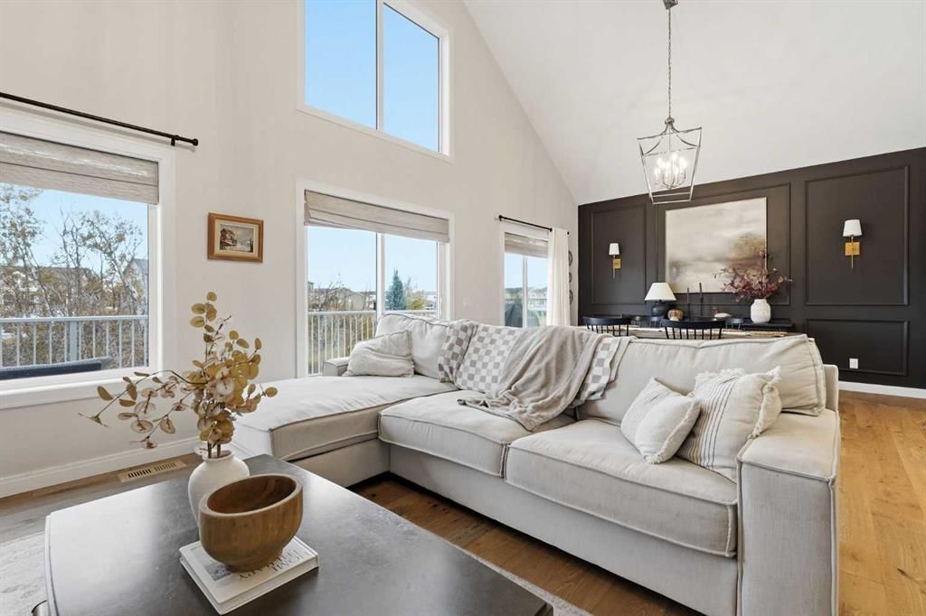 1509 Montrose Terrace SE, High River — photo 4 of 48