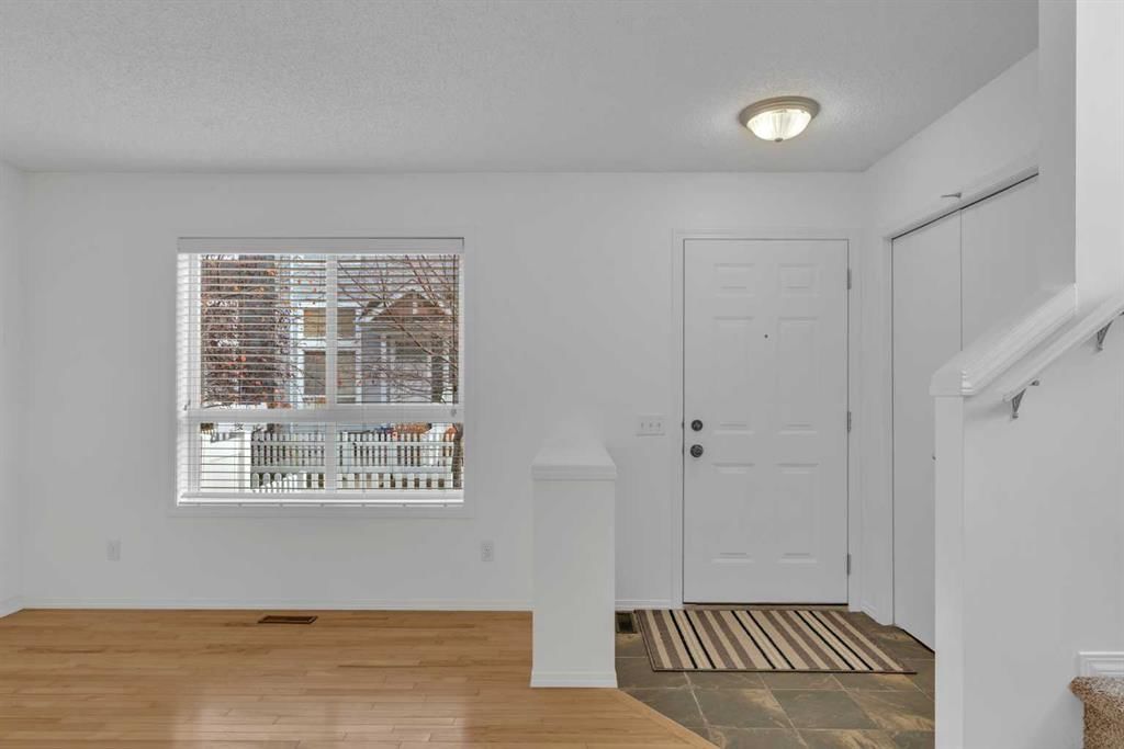 60 Tuscany Court NW, Calgary — photo 5 of 34