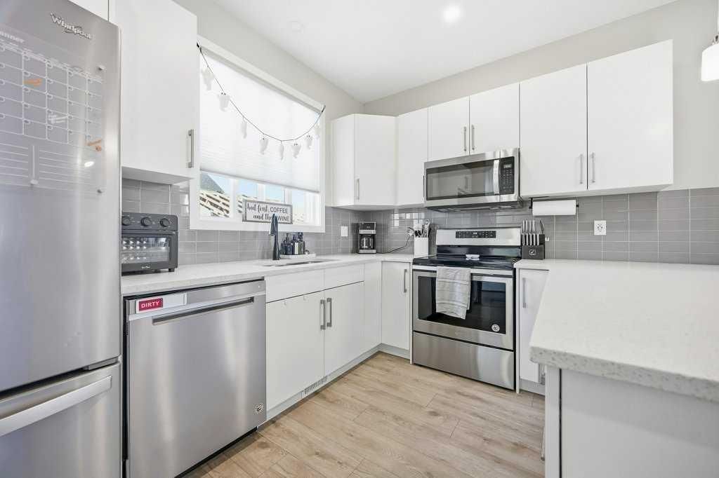 313 Seton Circle SE, Calgary — photo 3 of 36