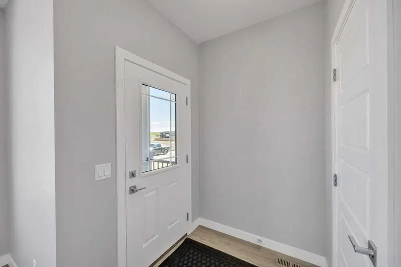 143 Amblefield Avenue NW, Calgary — photo 2 of 27