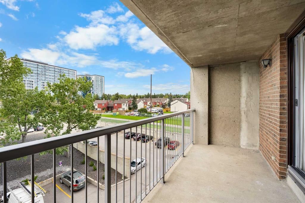 413, 4944 Dalton Drive NW, Calgary — photo 5 of 35