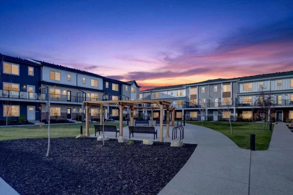 602, 135 Belmont Passage SW, Calgary — main listing photo