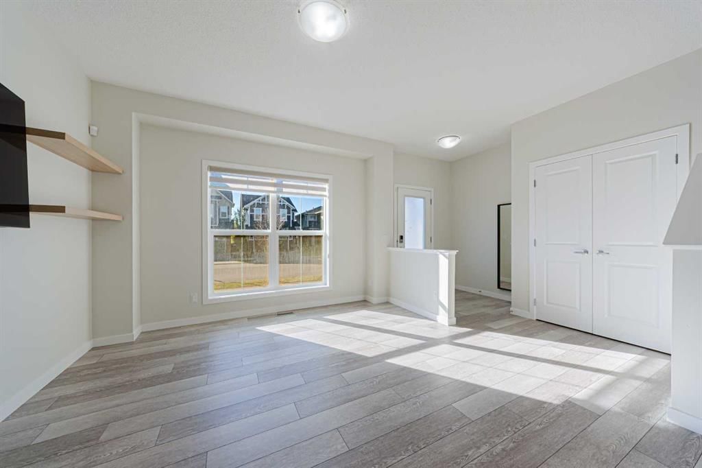 1042 Carrington Boulevard NW, Calgary — photo 3 of 31