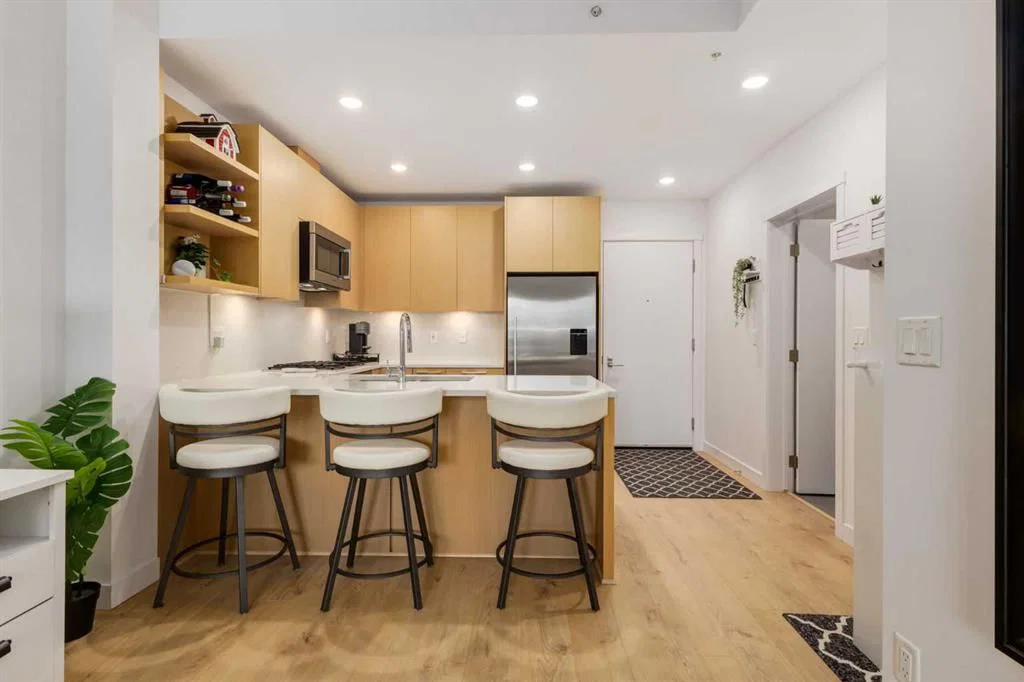 403, 88 9 Street NE, Calgary — photo 4 of 50