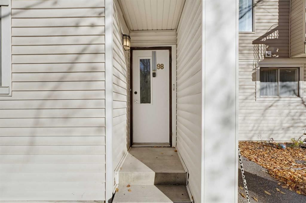 98, 2519 38 Street NE, Calgary — photo 5 of 23