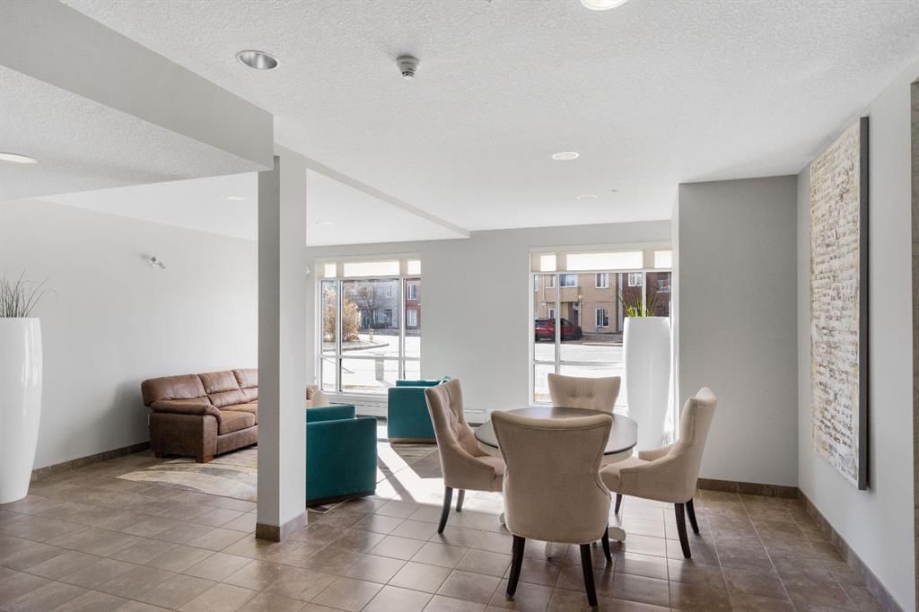 2118, 604 East Lake Boulevard NE, Airdrie — photo 3 of 26