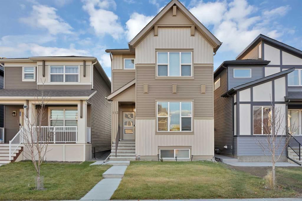 113 Corner Glen Way NE, Calgary — photo 2 of 46