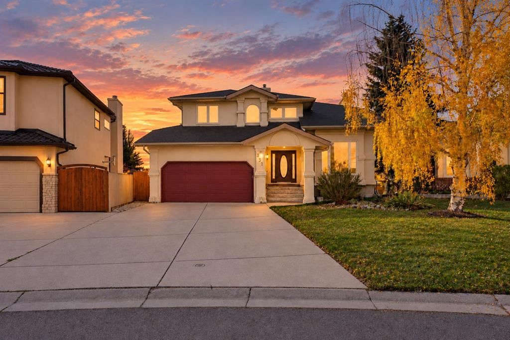 331 Wood Valley Bay SW, Calgary — photo 2 of 49