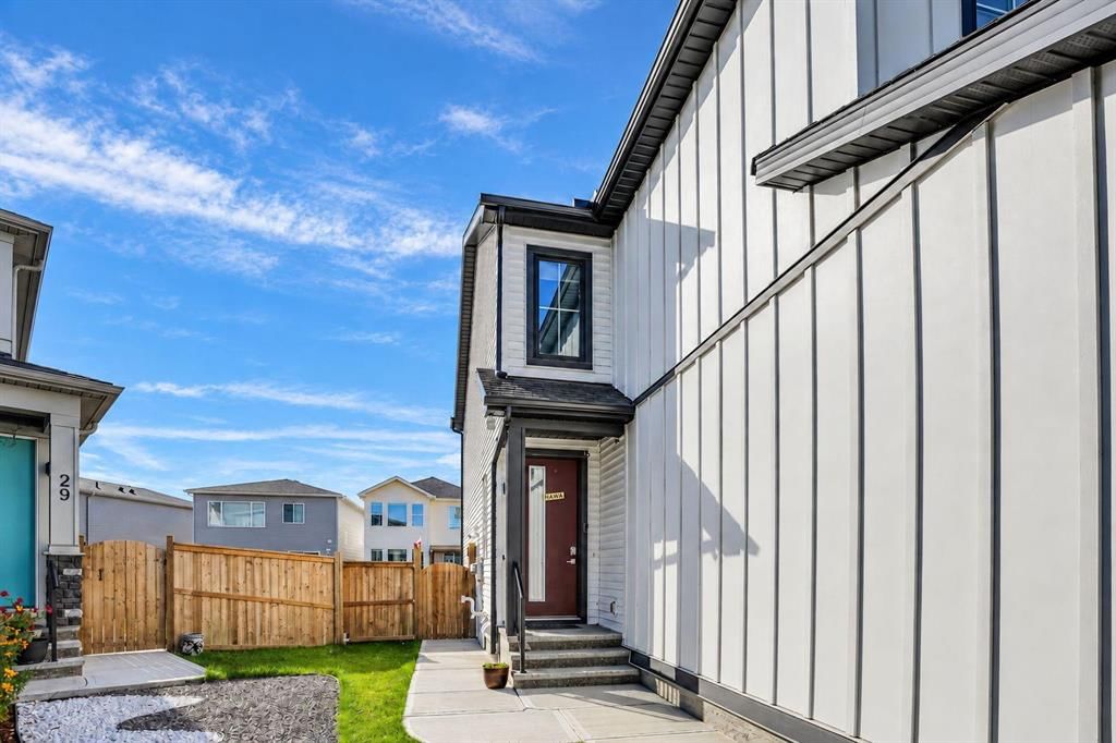 25 Belvedere Terrace SE, Calgary — photo 2 of 50