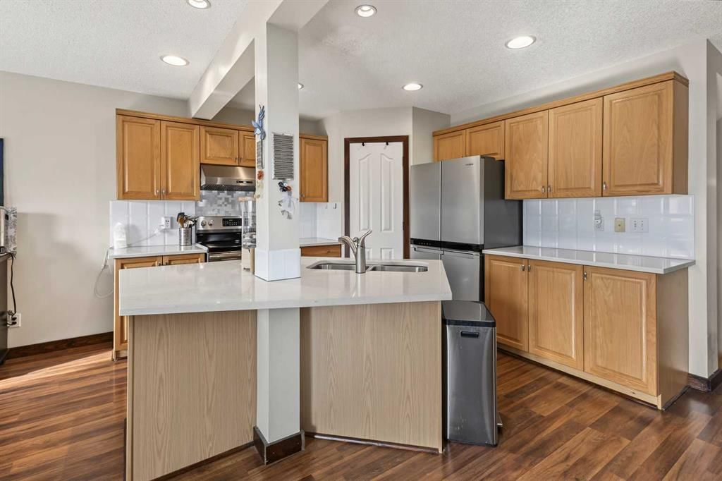 279 Panamount Hill NW, Calgary — photo 5 of 44
