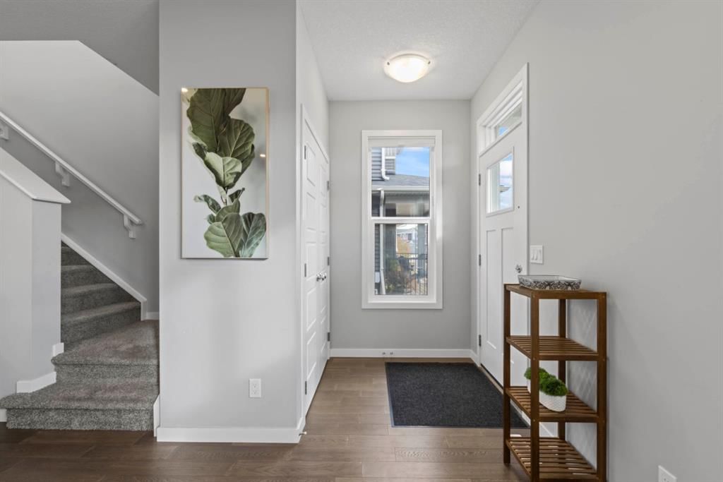48 Birch Glen, Okotoks — photo 4 of 41