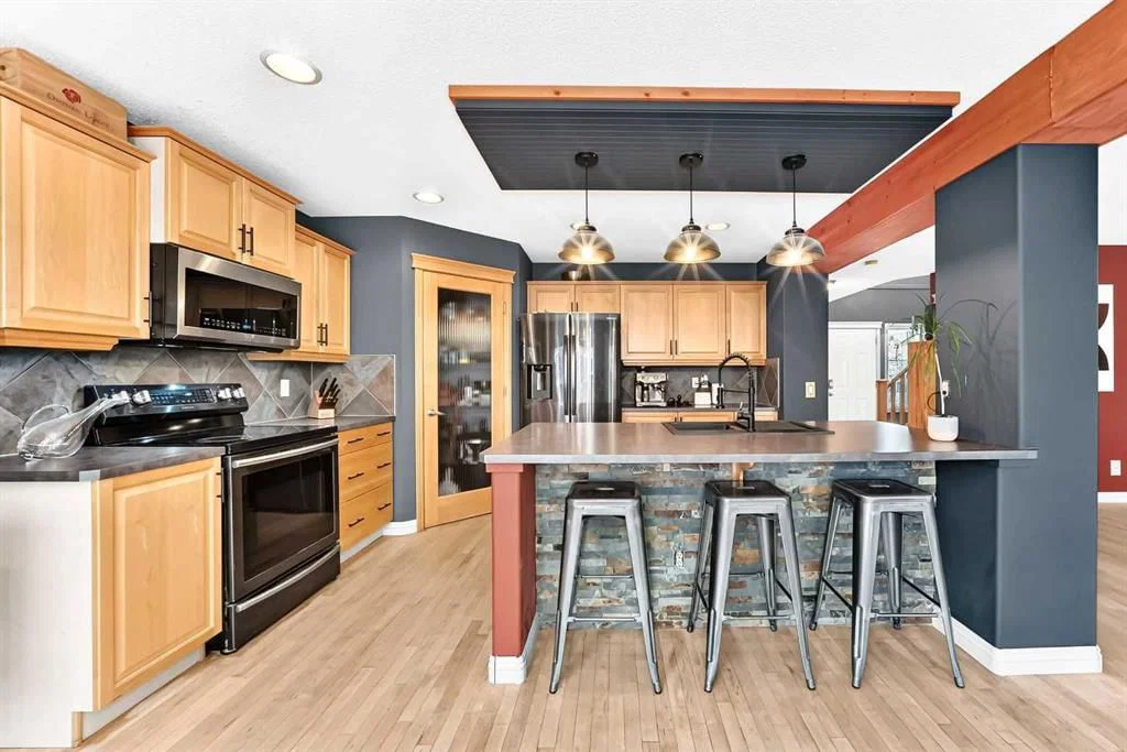 670 Chaparral Drive SE, Calgary — photo 4 of 36