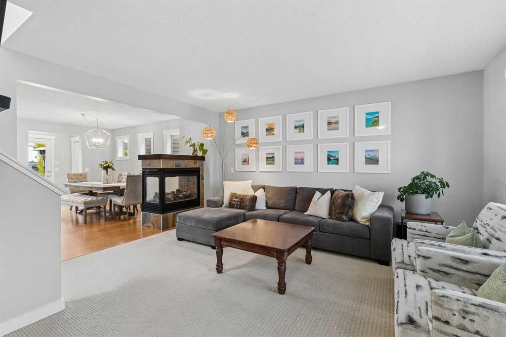 61 West Coach Place SW, Calgary — photo 3 of 46
