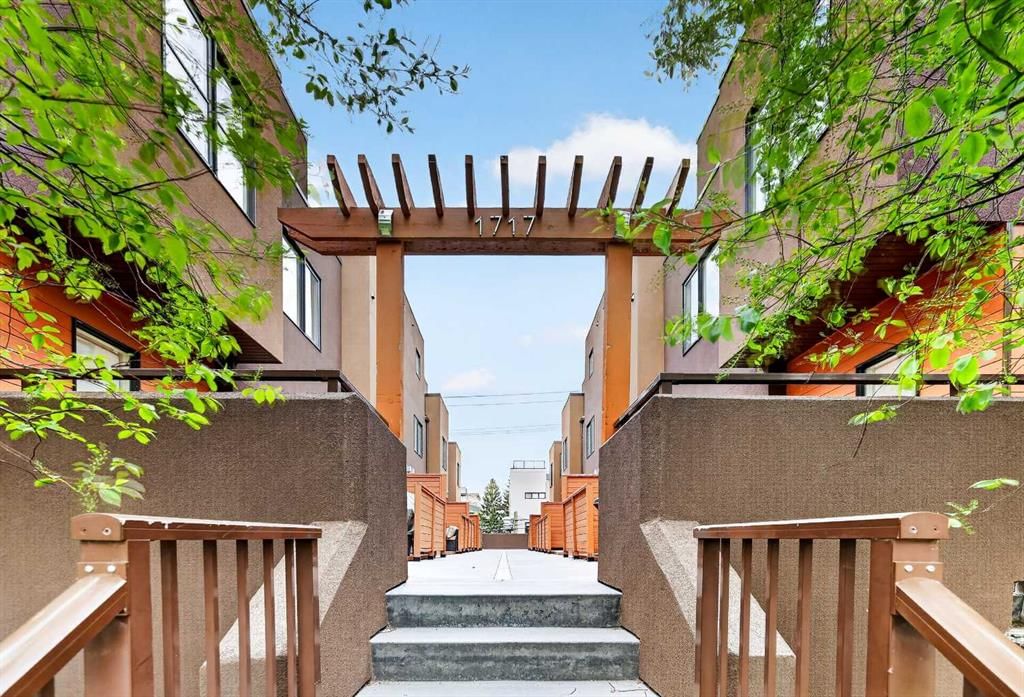10, 1717 27 Avenue SW, Calgary — photo 3 of 50