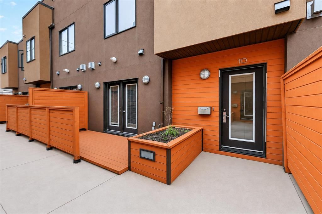 10, 1717 27 Avenue SW, Calgary — photo 4 of 50