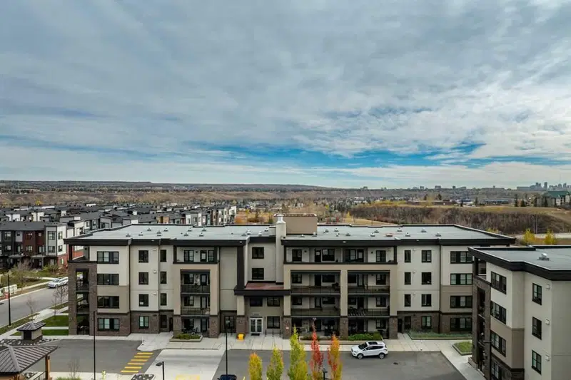1410, 80 Greenbriar Place NW, Calgary — apartment for sale