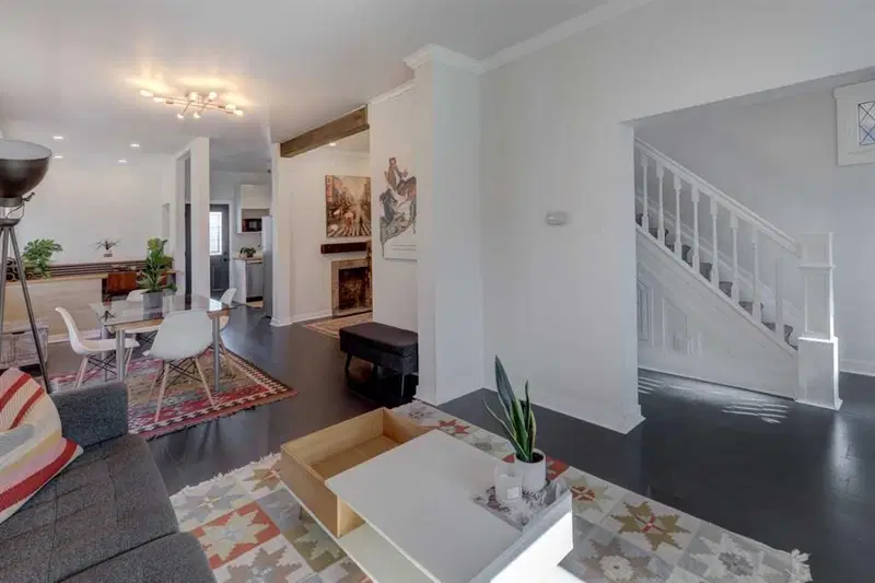 342 6 Avenue NE, Calgary — photo 3 of 41