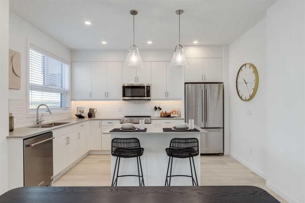 1423 Na'a Drive SW, Calgary — photo 2 of 31