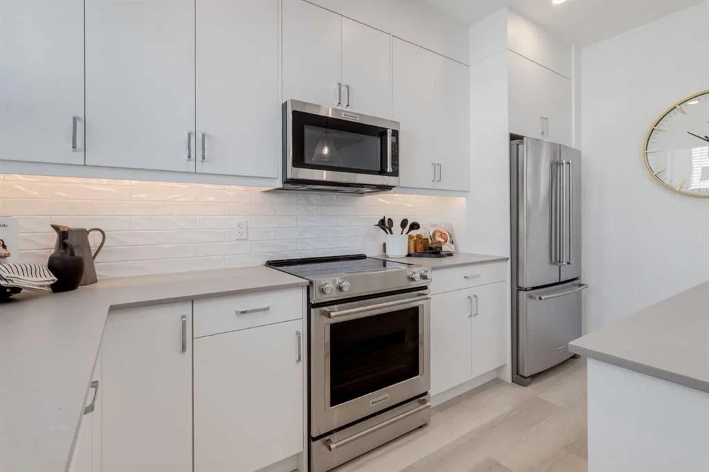 1423 Na'a Drive SW, Calgary — photo 5 of 31