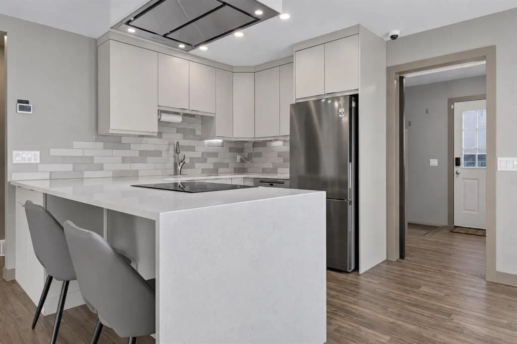 440 Malvern Close NE, Calgary — photo 4 of 35