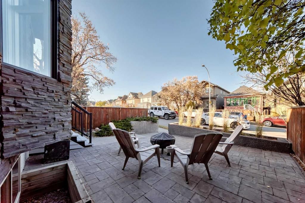 1031 19 Avenue SE, Calgary — photo 3 of 48