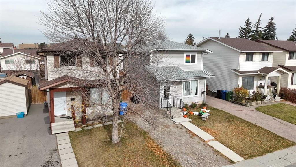 412 Abadan Place NE, Calgary — photo 3 of 24