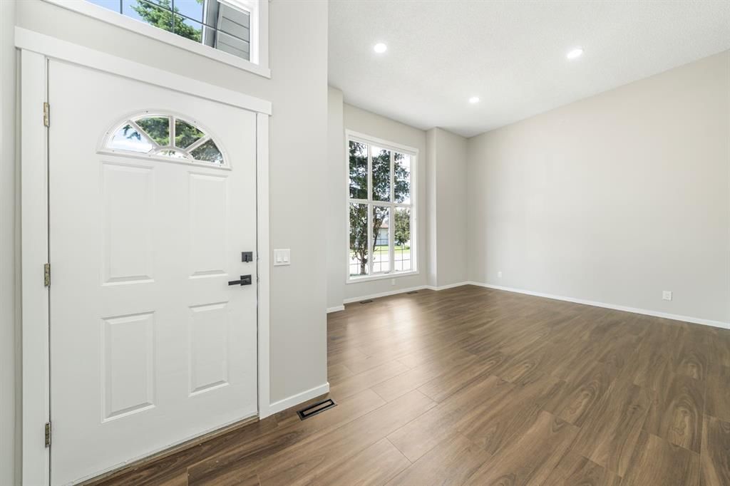190 Coverdale Road NE, Calgary — photo 3 of 50