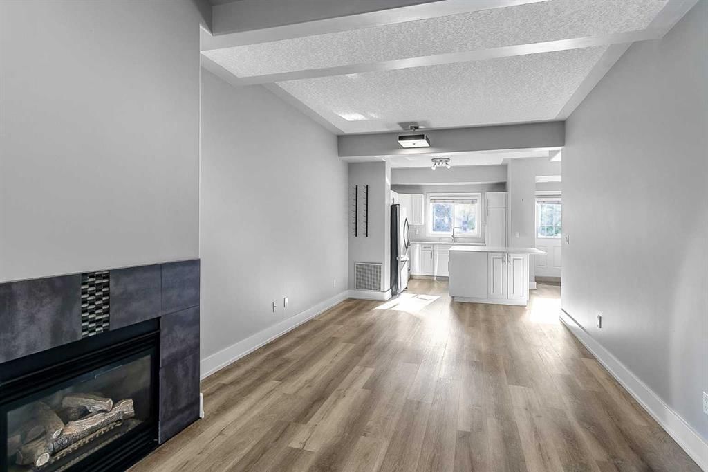 2, 1720 11 Street SW, Calgary — photo 2 of 28