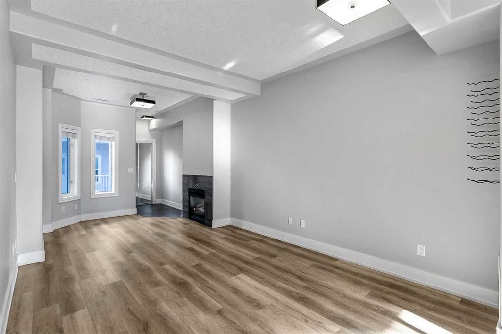 2, 1720 11 Street SW, Calgary — photo 3 of 28