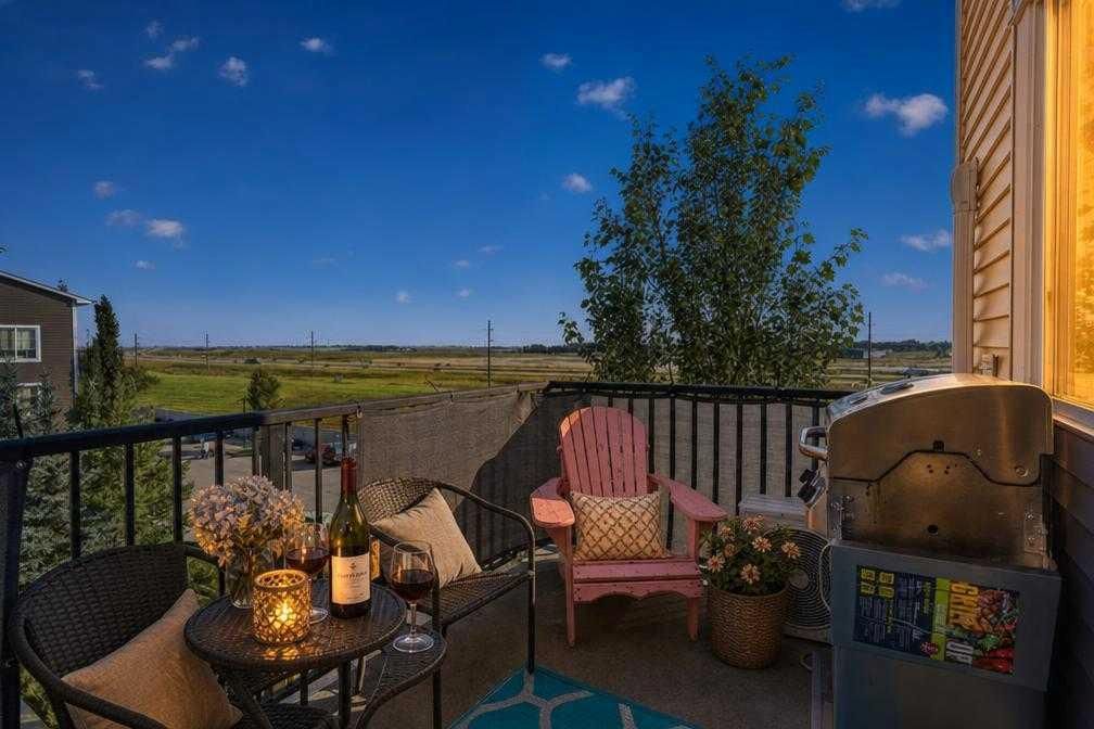 1409, 755 Copperpond Boulevard SE, Calgary — photo 5 of 44