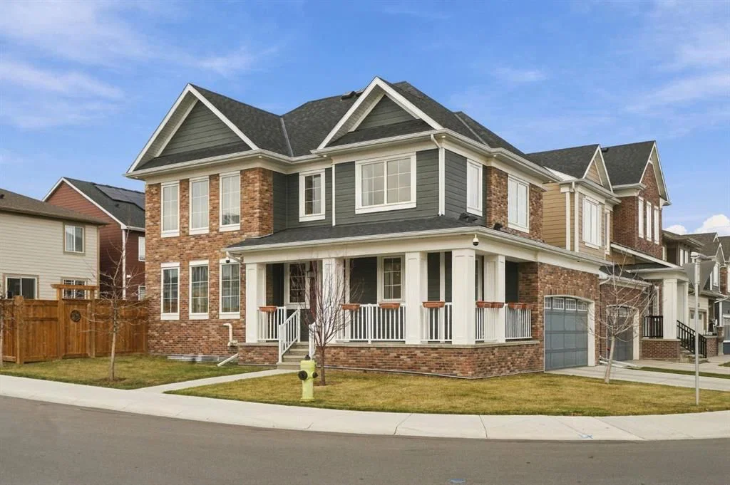 24 Yorkville Terrace SW, Calgary — main listing photo