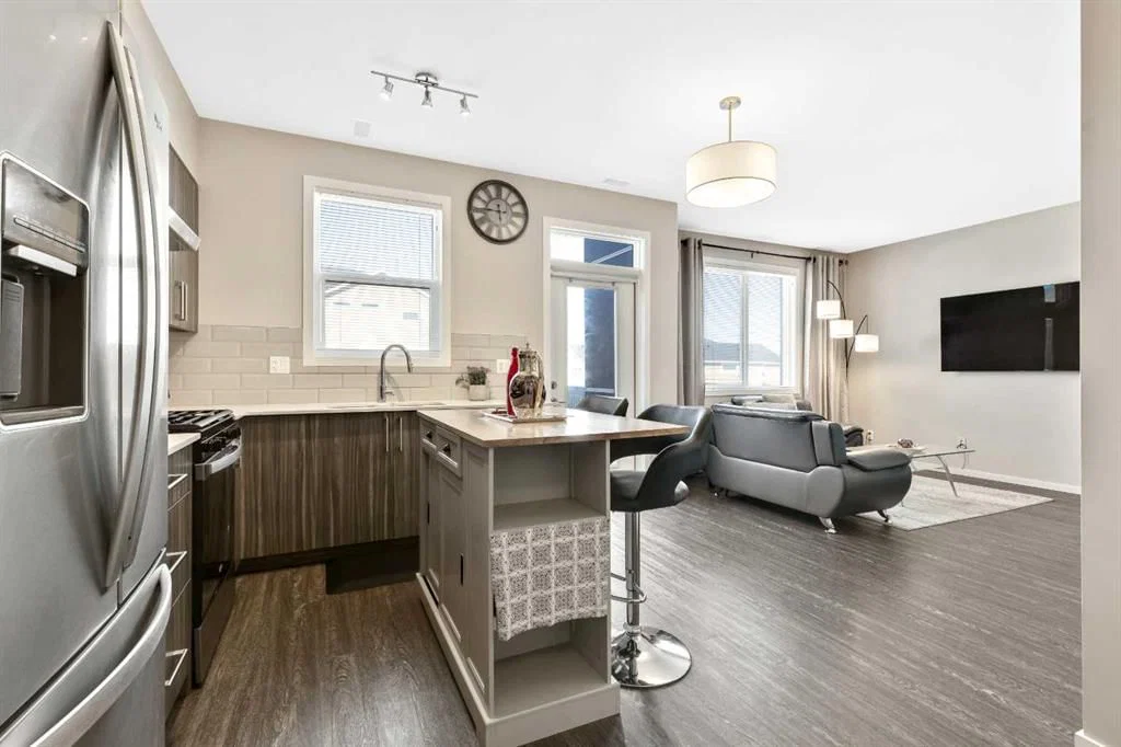 203, 245 Redstone Walk NE, Calgary — photo 4 of 33