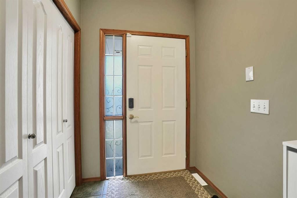 145 Hamptons Link NW, Calgary — photo 3 of 40