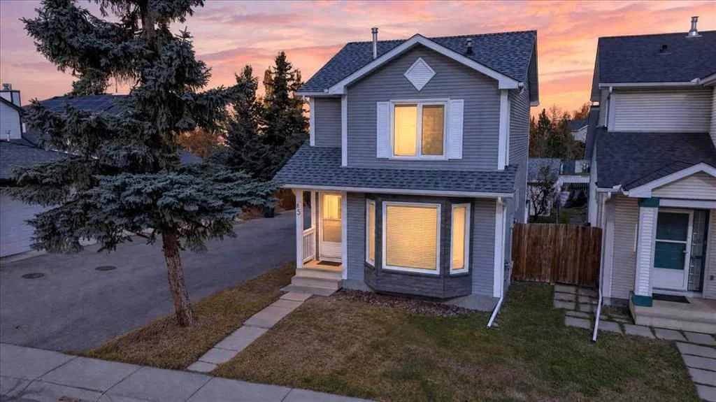 85 River Rock Circle SE, Calgary — main listing photo