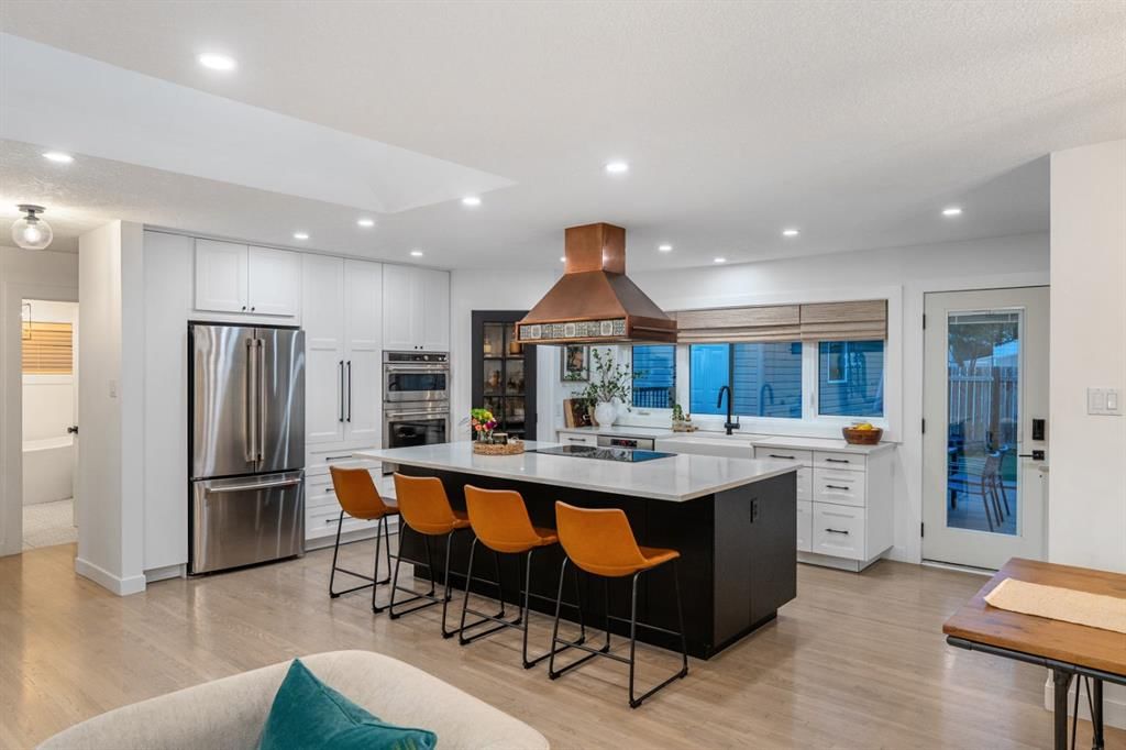 10832 Mapleford Road SE, Calgary — photo 3 of 50