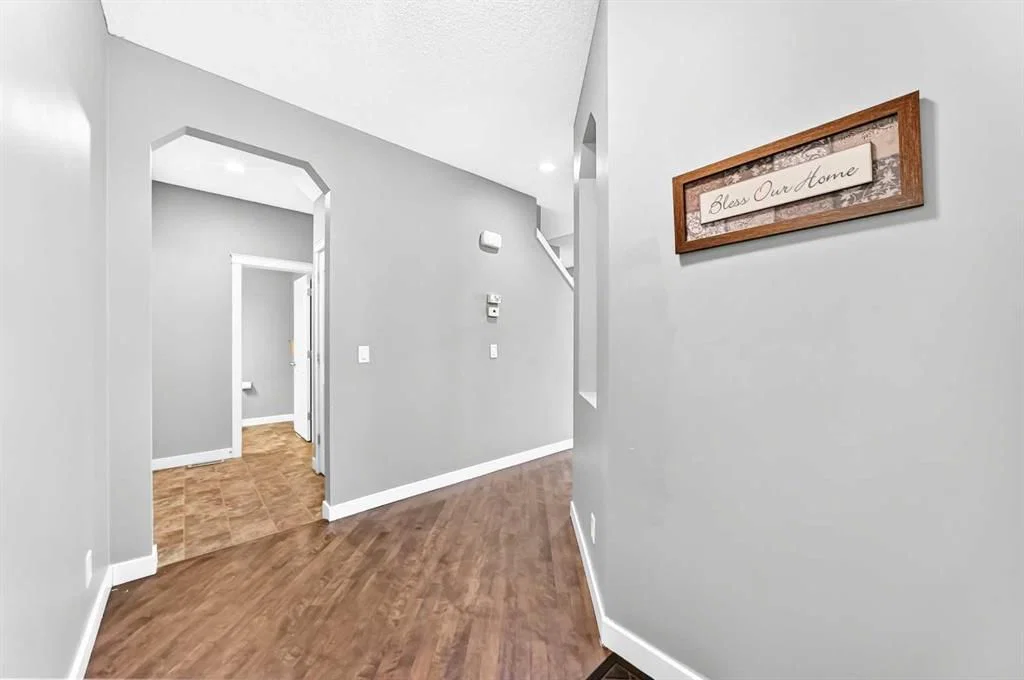 1580 New Brighton Drive SE, Calgary — photo 4 of 50