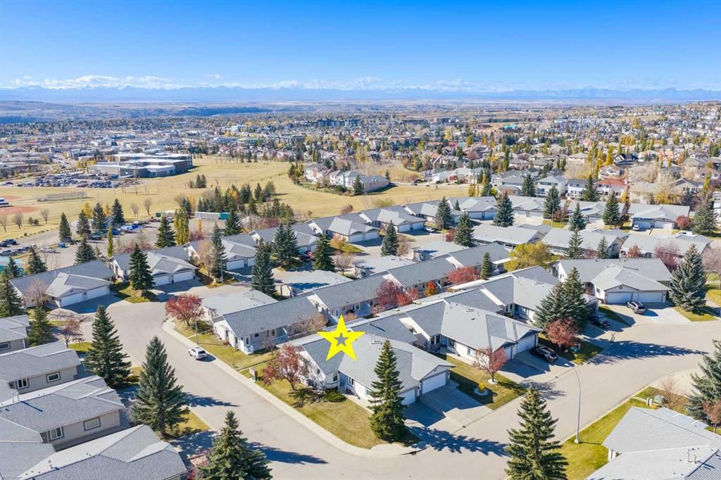 4 ARBOUR CLIFF Court NW, Calgary — photo 3 of 44