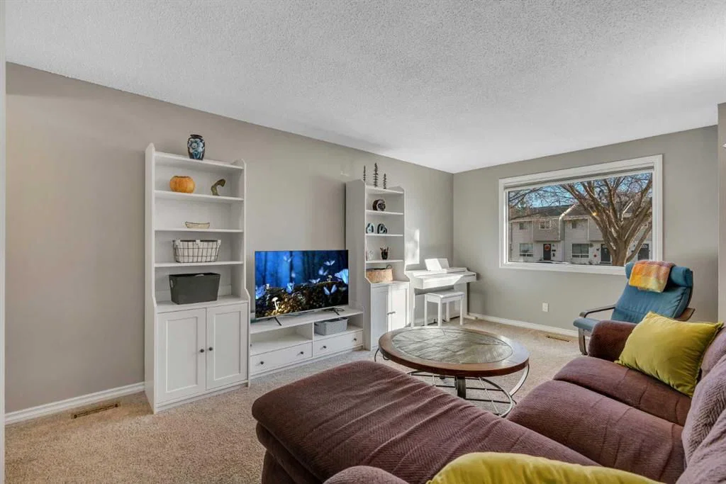81, 203 Lynnview Road SE, Calgary — photo 4 of 32