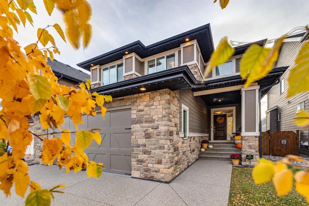 64 Cranbrook Crescent SE, Calgary — photo 2 of 39